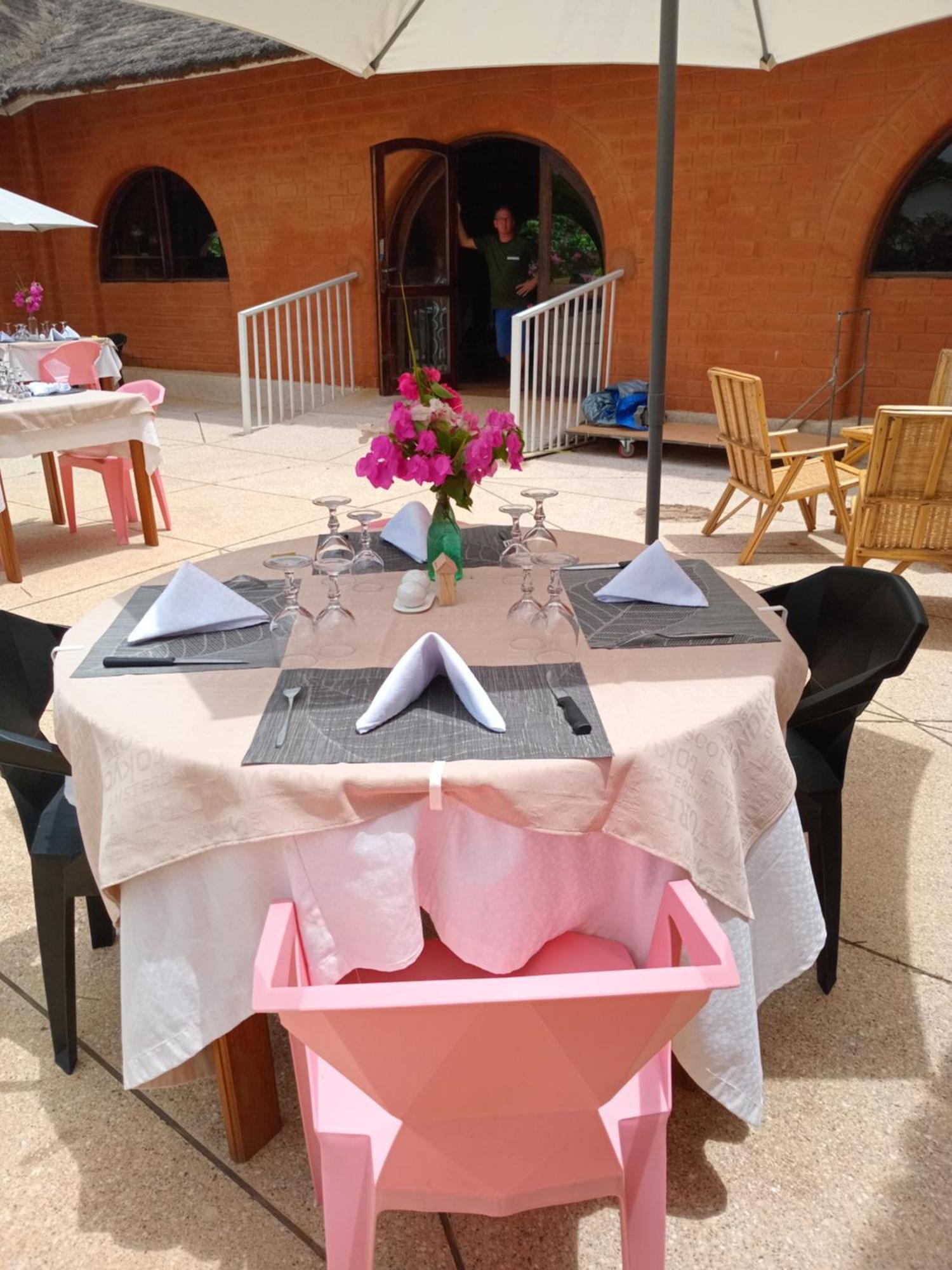 Baobab Lodge Fadial Buitenkant foto