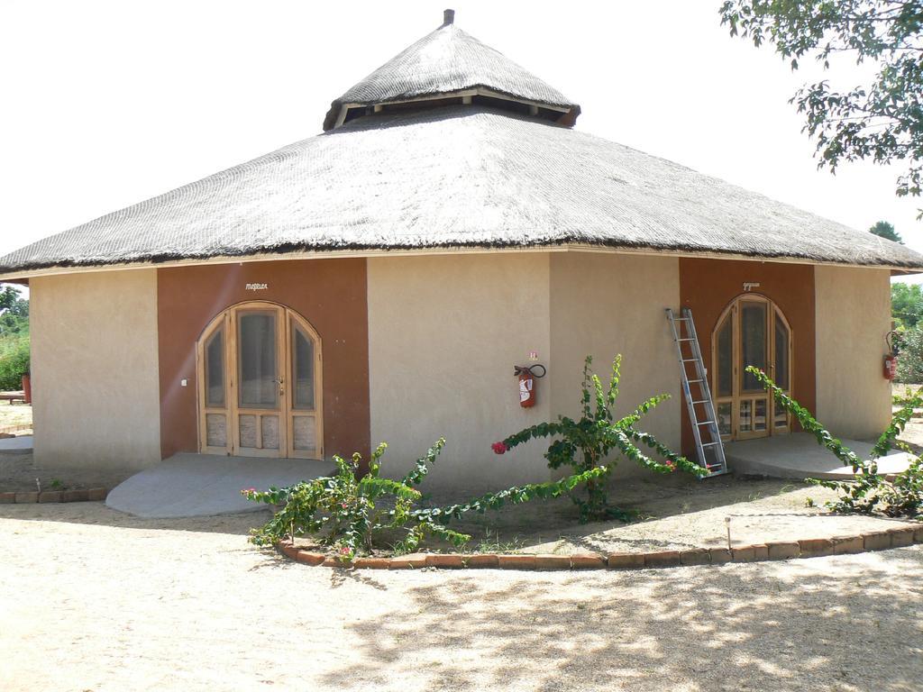 Baobab Lodge Fadial Buitenkant foto